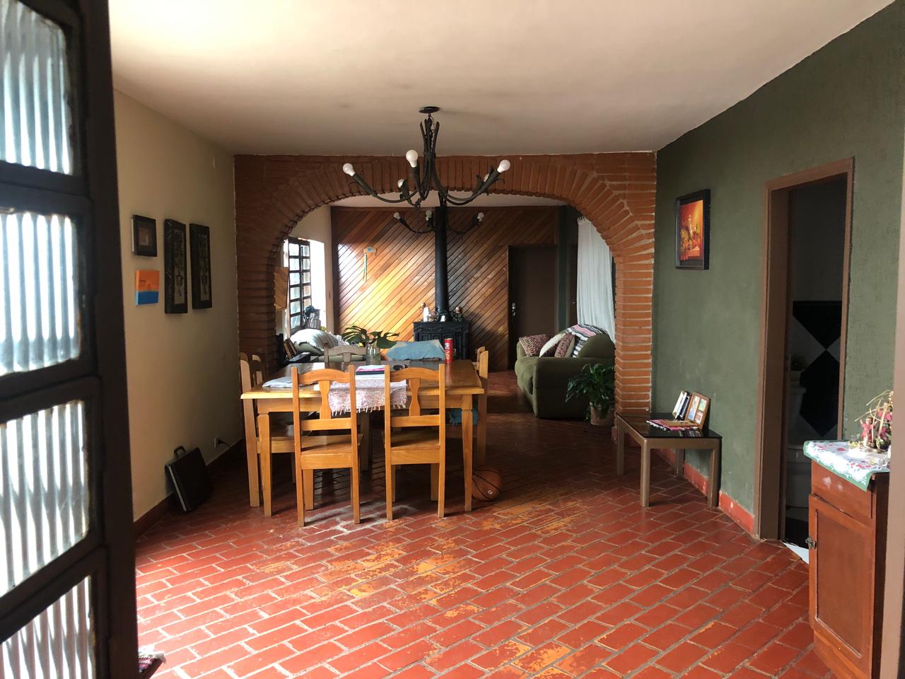 VENDO CASA SOBRE LA AVDA TUYUTI. CNEL. OVIEDO. — foto 3