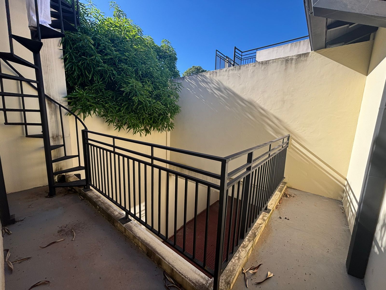 AQUILO DÚPLEX A ESTRENAR DE 3 HABITACIONES FDO. NORTE ZONA IPS INGAVI — foto 3