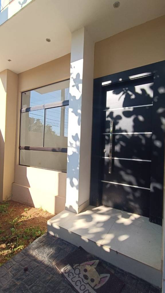 ALQUILO DUPLEX EN FERNANDO DE LA MORA ZONA SUR — foto 3