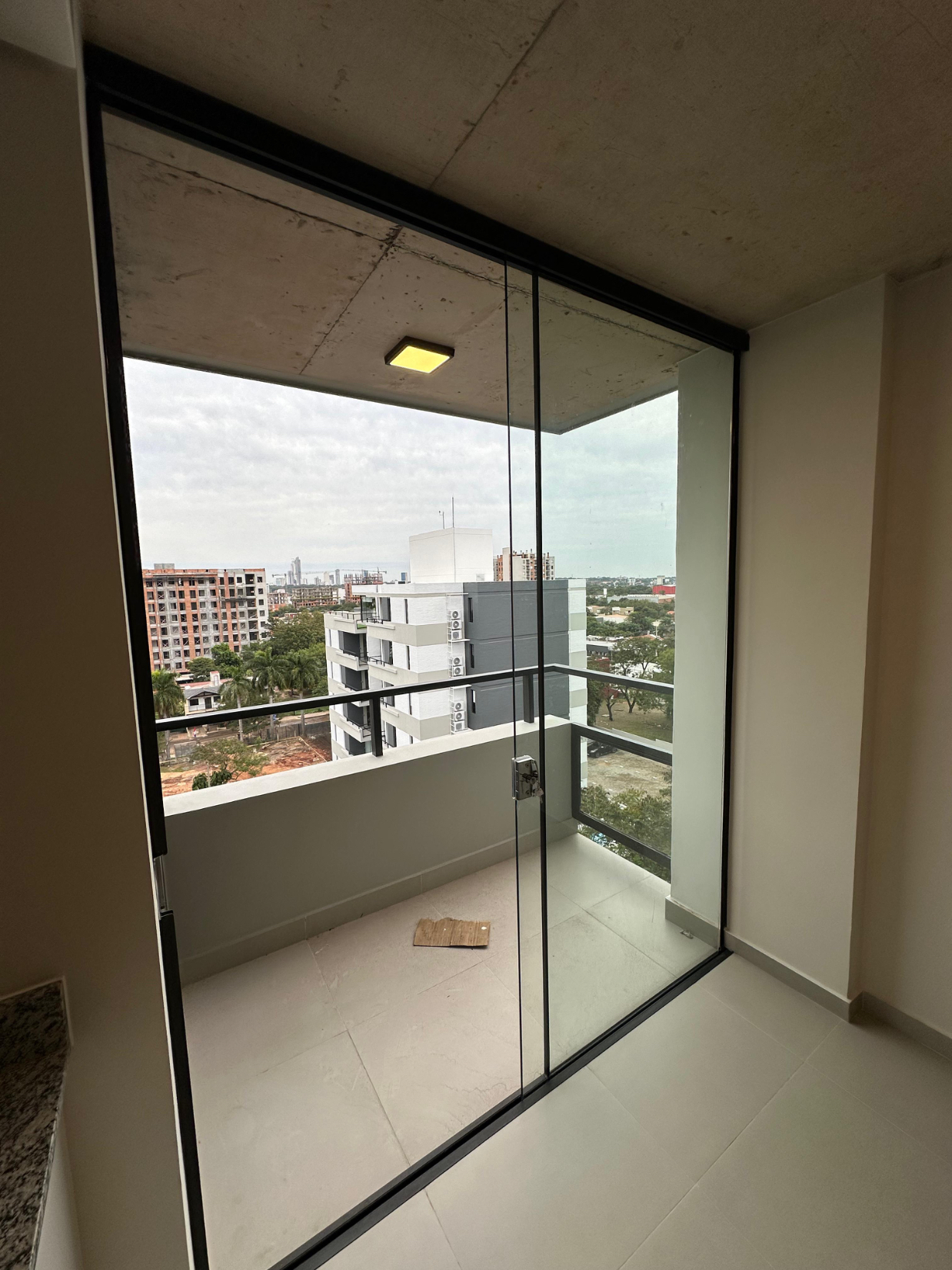DEPARTAMENTO 2 DORMITORIOS EN INSIGNIA 6 LUQUE — foto 2
