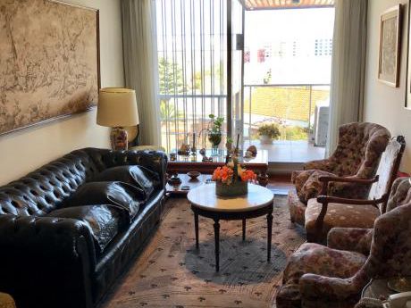 Venta Apartamento Pocitos 3 Dormitorio.-