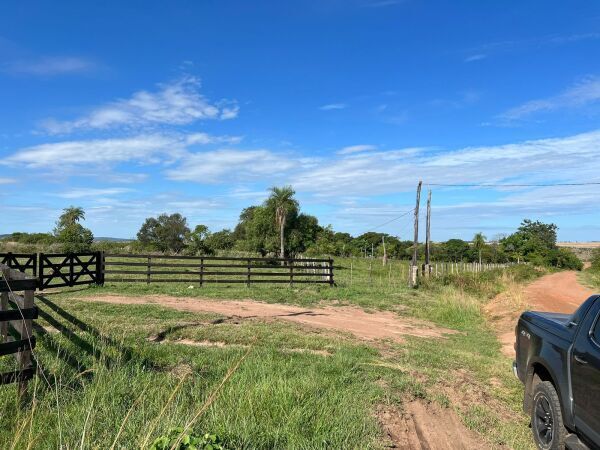 ESTANCIA EN CAAPUCU-PARAGUARI 560HA. — foto 2