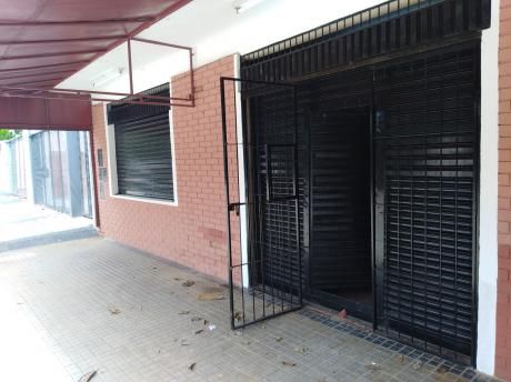 Depto De 2 Ambientes Para Negocio O Vivienda, B° Mburucuya.