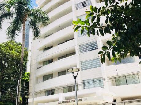 Amplio Departamento En Alquiler