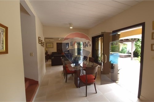 EN VENTA AMPLIA RESIDENCIA FAMILIAR EN EL CENTRO DE SAN BERNARDINO!!! — foto 3