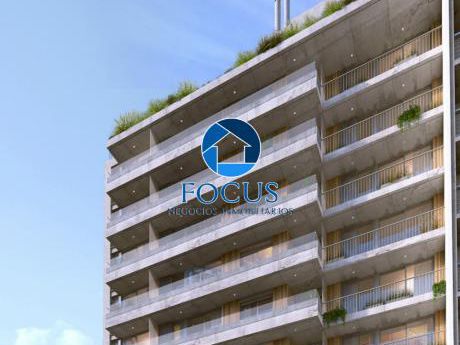 Venta Apartamento Penthouse 2 Dormitorios Con Gran Terraza Y Parrillero Exlusivo