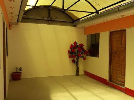 En Venta O Permuta Por Vehiculo O Terreno. Casa Av. Civica Don Bosco Ref. 680805