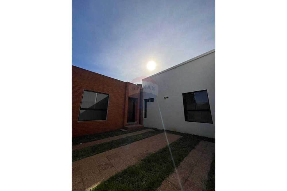 CHALET A ESTRENAR EN VENTA BO SAN ISIDRO – LAMBARÉ — foto 2