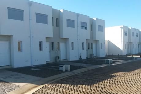 Oportunidad! Casa De 2 Dormitorios En Lagomar. Próximo Shopping.