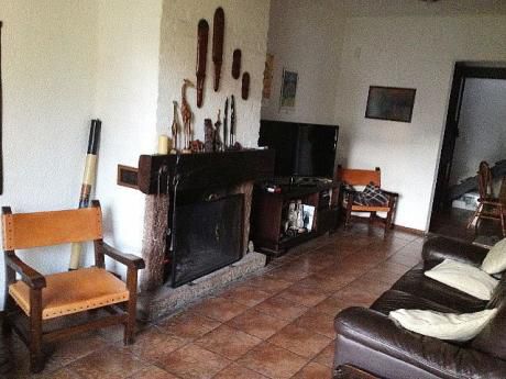 Casa En Punta Gorda A Pasos De Av. Rivera