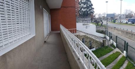 Casa 3 Dormitorios Con Garage ( Capurro )