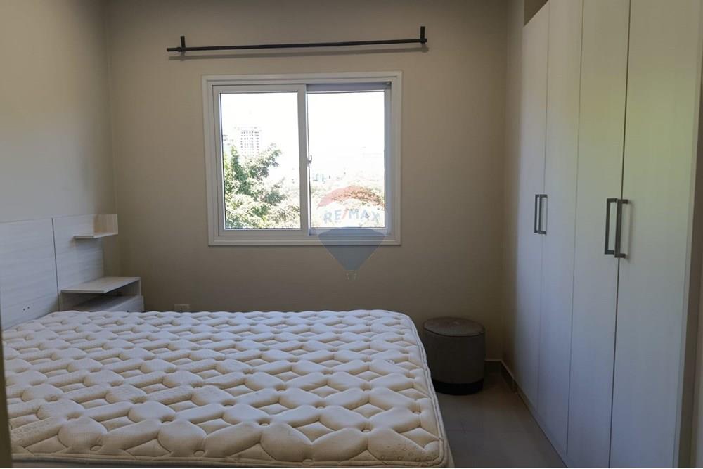 Departamento - Alquiler - Villa Morra, Paraguay  1,200 $ — foto 2