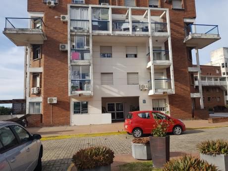 Apto. Buceo, Complejo, 1 Dorm. Fte. P. Baja, Cochera