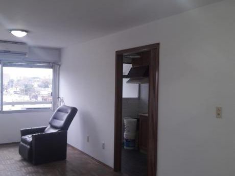 Muy Lindo Y Luminoso, Zona Tranquila, 3 Dorm.