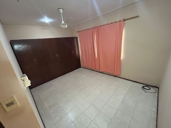 VENDO DUPLEX EN SAJONIA 3 DORMITORIOS — photo 2