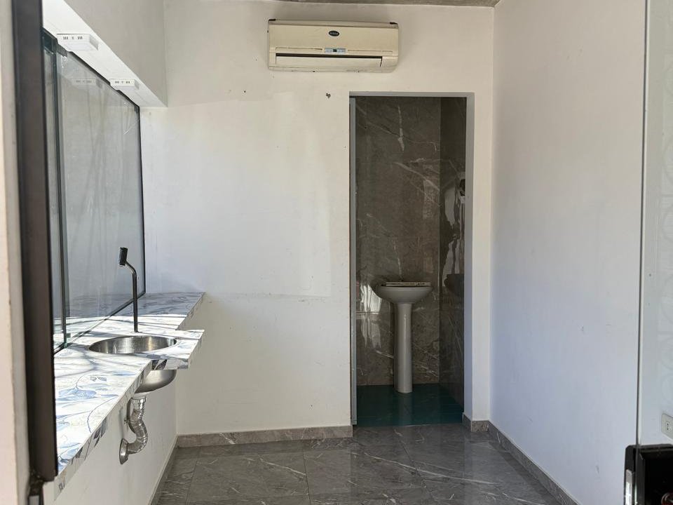Local comercial en alquiler en Villa Aurelia, Asunción — foto 3