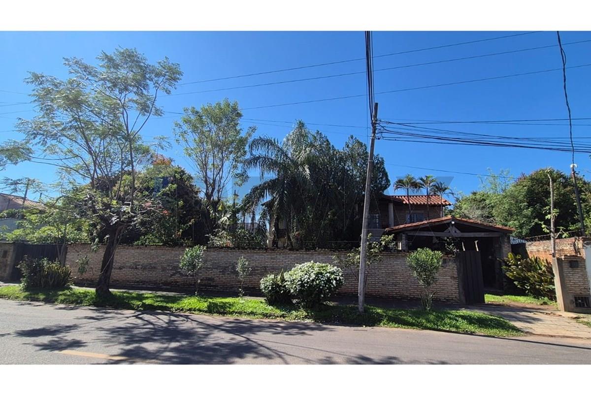 Casa en venta en Luque