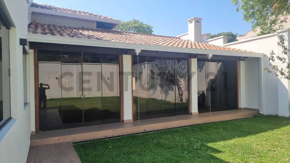 Alquiler De Casa En Mburicaó, Asunción — foto 2