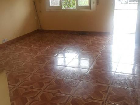 Vendo Casa En Sayago Dos Dormitorios Jardín Y Patio