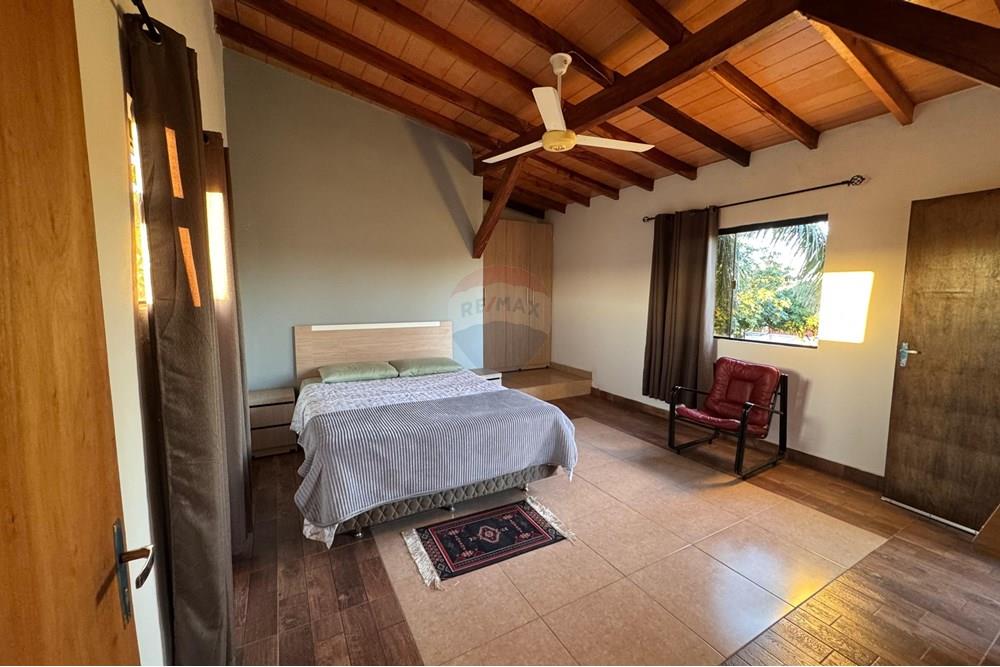 VENTA DE CASA EN BARRIO CERRADO YTORORO — foto 3