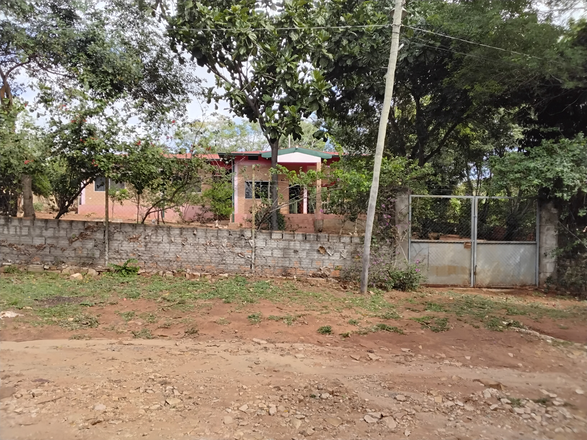 VENDO HERMOSA QUINTA EN NUEVA COLOMBIA A 10 MINUTOS DE SANBER — foto 2