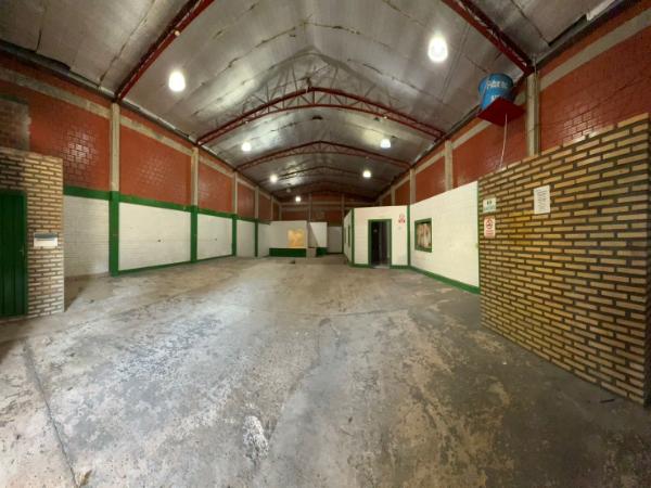 EN VENTA TINGLADO EN BARRIO SAN MIGUEL CIUDAD DEL ESTE — foto 3