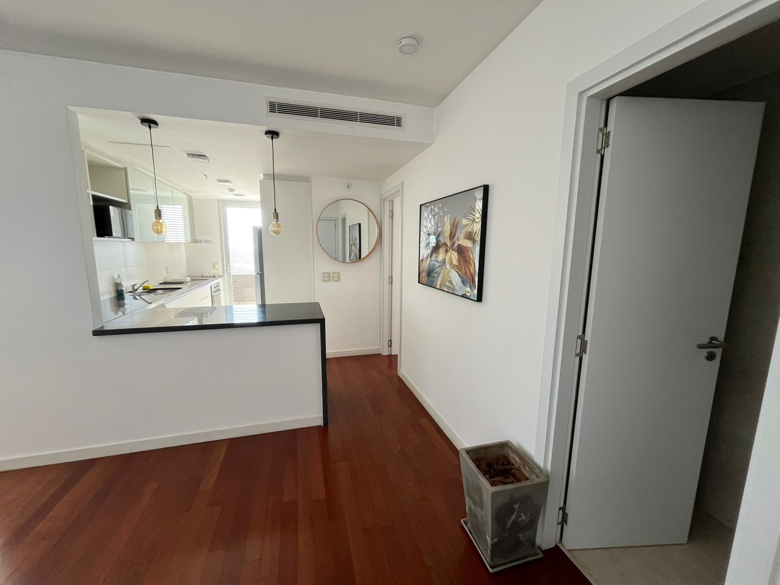 ALQUILER DE DEPARTAMENTO AMOBLADO EN EDIFICIO SKYTOWER — foto 3