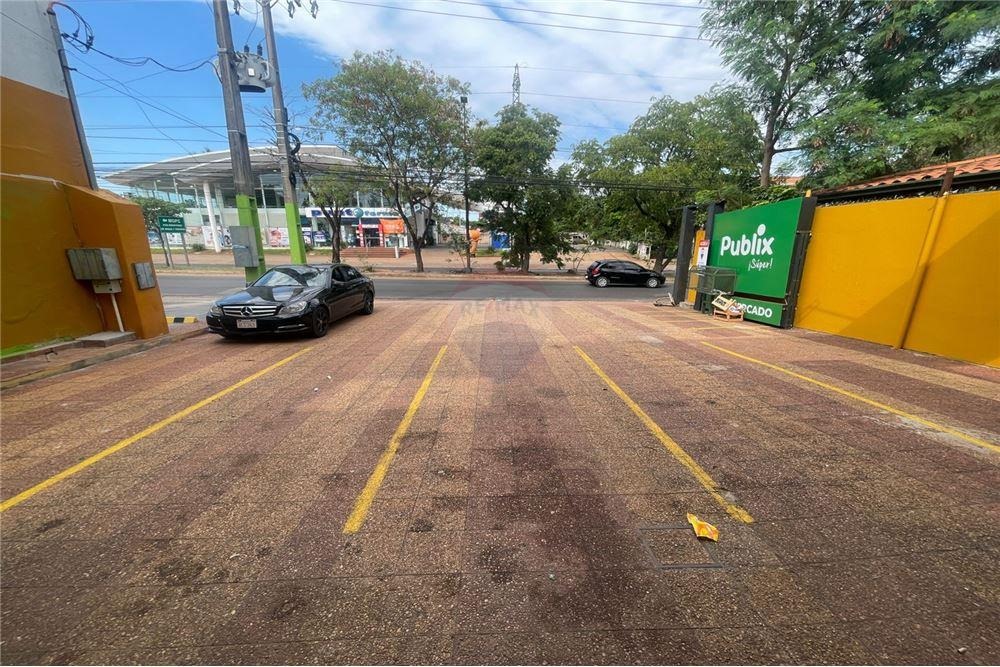 ALQUILO LOCAL COMERCIAL SOBRE MARISCAL LOPEZ FERNANDO NORTE — foto 2