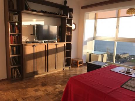 Oportunidad! Reciclaje Frente Al Mar. 1 Dorm. 45m2.