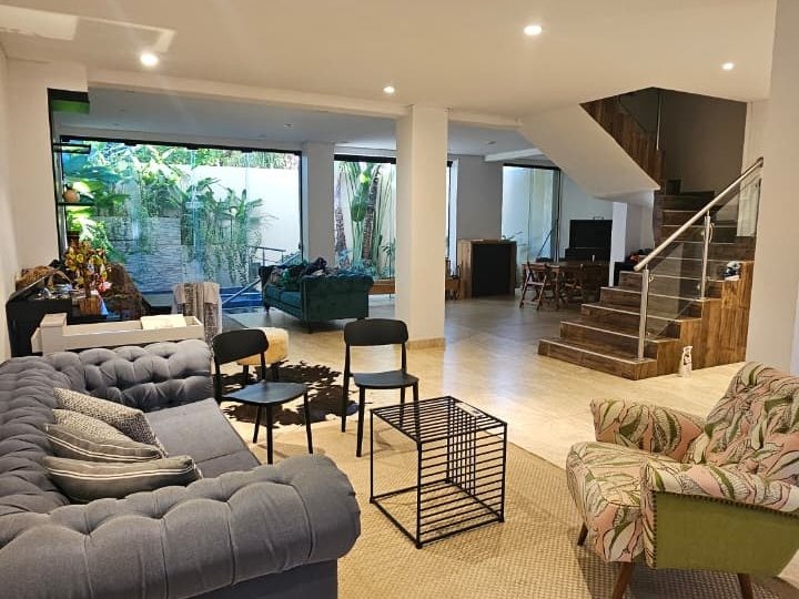 Casa en alquiler en Villa Morra