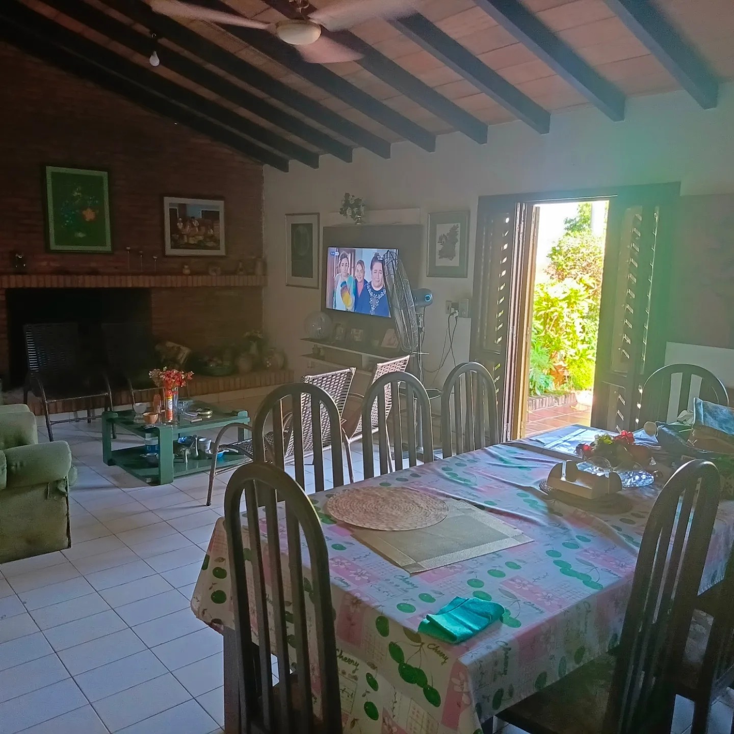 Vendo Casa De 2 Plantas Con Piscina En Barrio San Vicente — foto 3