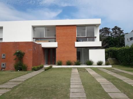 Casa Amoblada Los Bataos Del Urubo