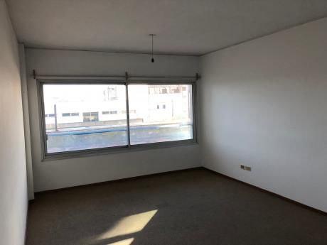 Alquiler Oficina En Torre De Los Profesionales