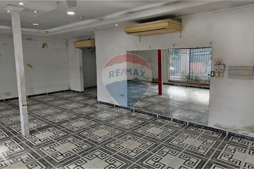 ALQUILER DE LOCAL COMERCIAL, ASUNCION NAZARETH — foto 3