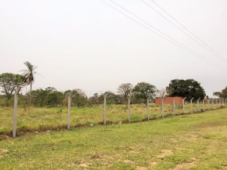 Terreno Uso De Suelo Mixto Frente A Biocentro Guembe