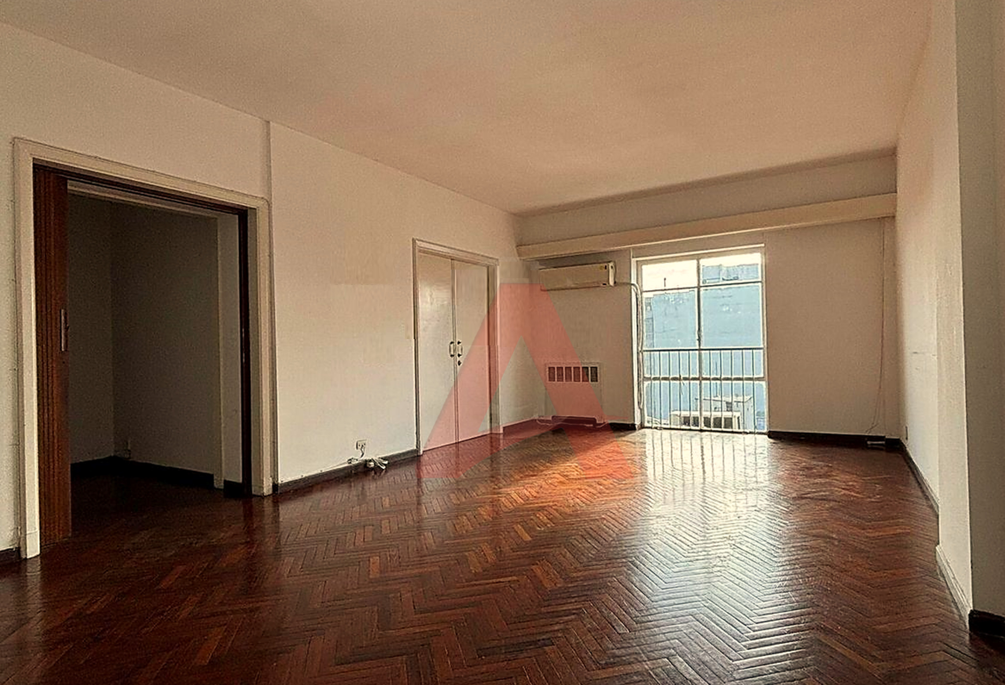 Centro – Venta De Apartamento De 3 Dormitorios Con Garaje