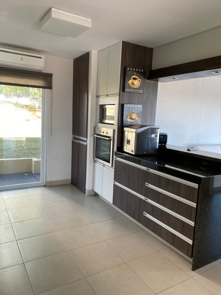 EN VENTA CASA CON VISTA AL LAGO YPACARAI, EQUIPADA EN SANBER DE 4 DORM — foto 3