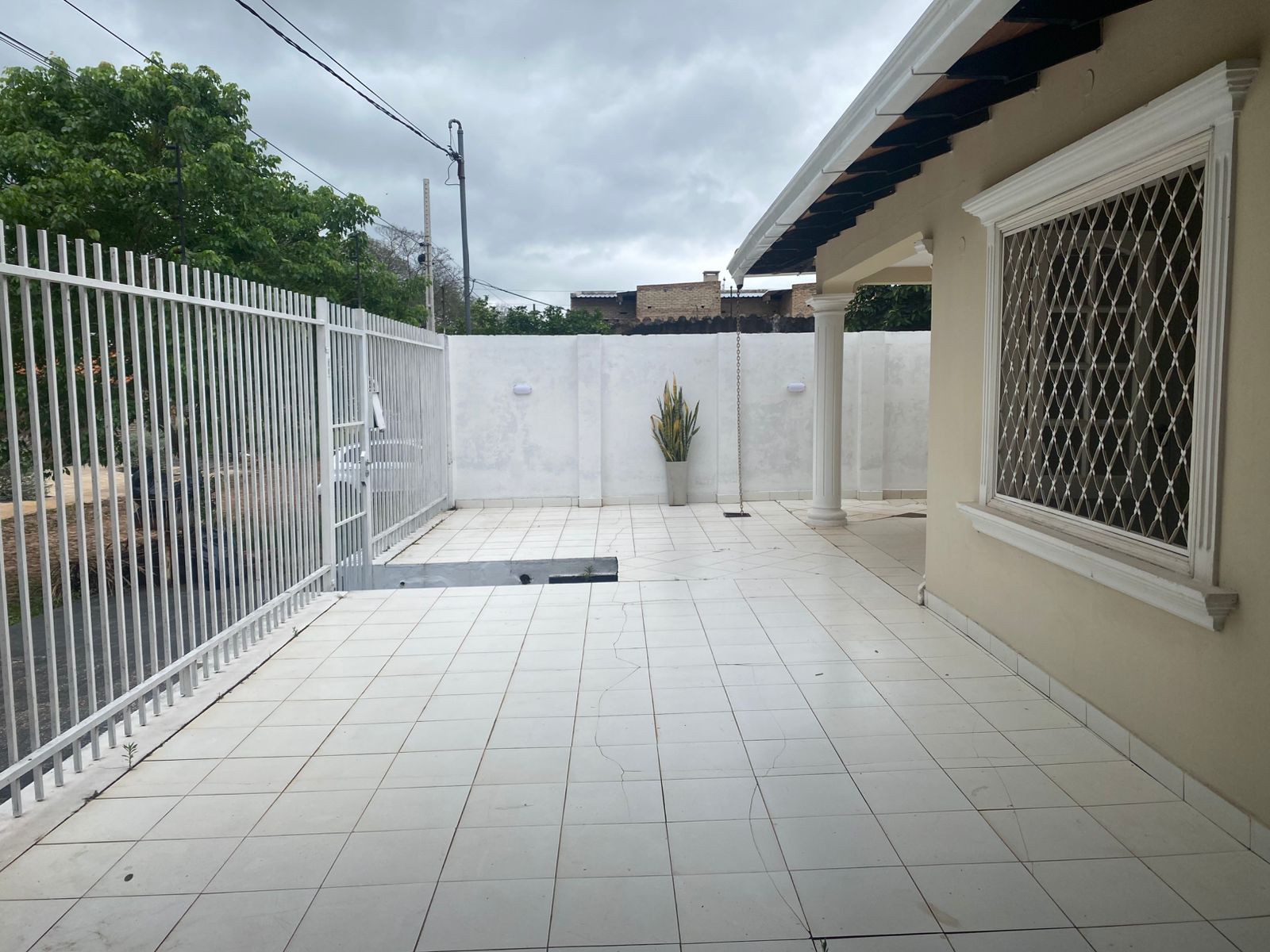 VENDO CASA EN LUQUE BARRIO CAMPO GRANDE — foto 2