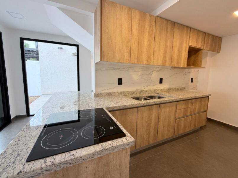 ALQUILO DÚPLEX DE 2 HABITACIONES EN LUQUE — foto 3
