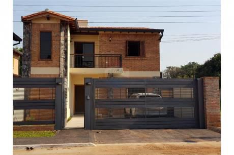 Duplex En Fdo. De La Mora Zona Norte