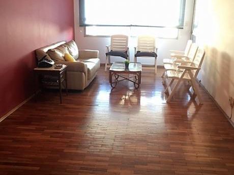 Excelente Apartamento, 21 De Setiembre A Pasos De Ellauri