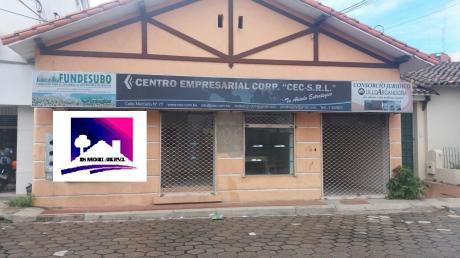En Anticrético Casa Independiente Zona Central A 4 Cuadras De La Plaza 24