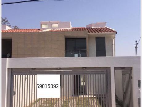 Casa En Venta En Av. Alemana. Entre 7mo Y 8vo Anillo
