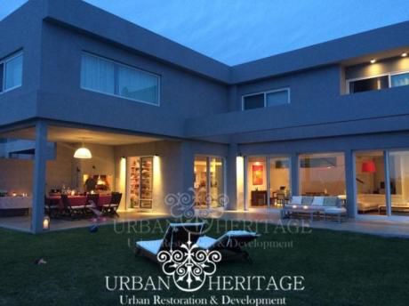 Luxury 5 Bdrm Home Gated Community Lomas De La Tahona