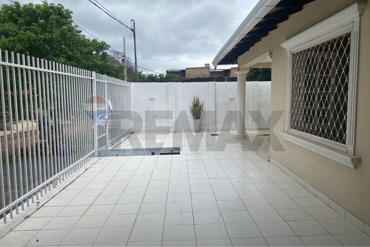 CASA FAMILIAR  EN LUQUE BARRIO CAMPO GRANDE — foto 2