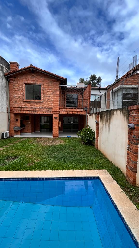 Casa Pareada Zona Mburucuya — foto 2