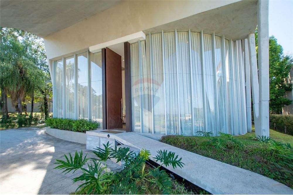 VENDO RESIDENCIA EN SAN BERNARDINO CON VISTA AL LAGO EN BARRIO CERRADO — foto 2