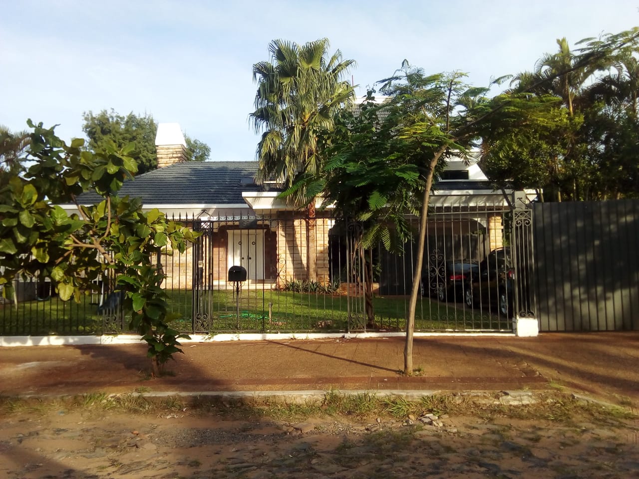 Vendo casa en Ykua Sati – Excelente ubicación y cerca de todo — foto 2