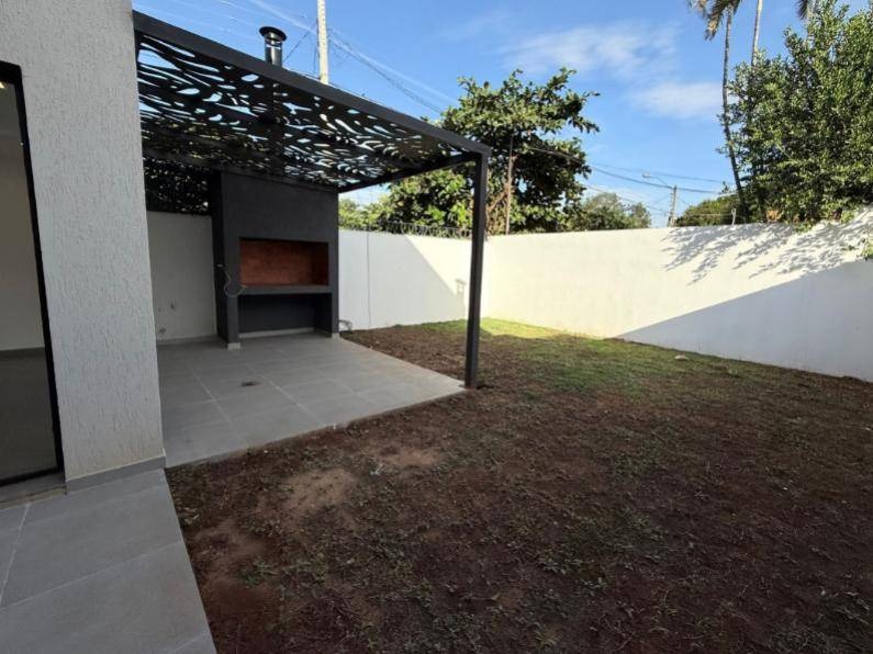 Alquilo Duplex Premium en Luque Laurelty — foto 2