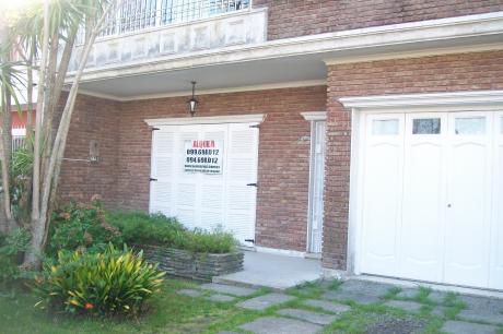 $ 45.000= Pilcomayo 5225.casa Impecable